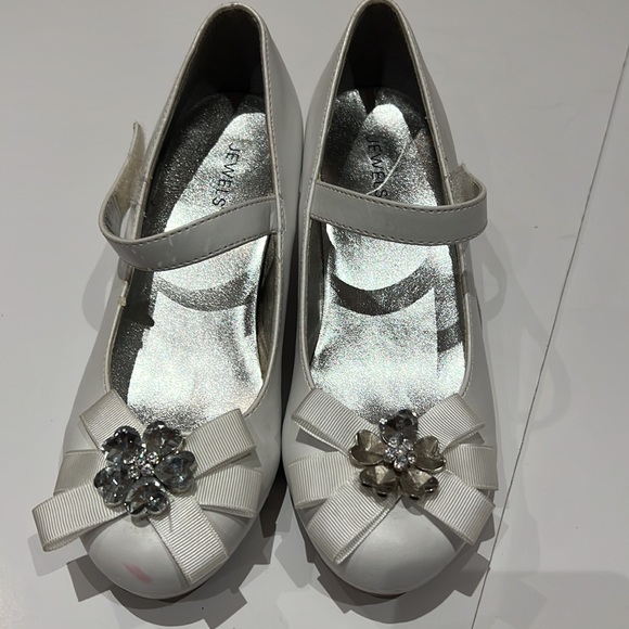 ❗️host pick❗️Girls shoes Jewels - Picture 9 of 13